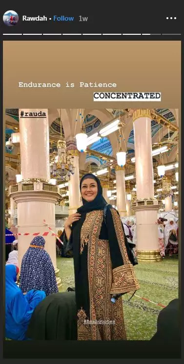 Bella Saphira umrah  Instagram 