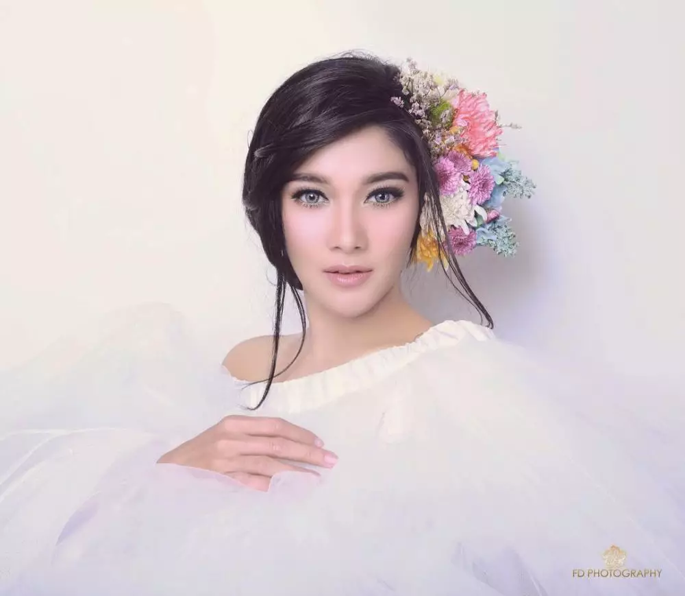 Naysilla Mirdad pemotretan  Instagram 