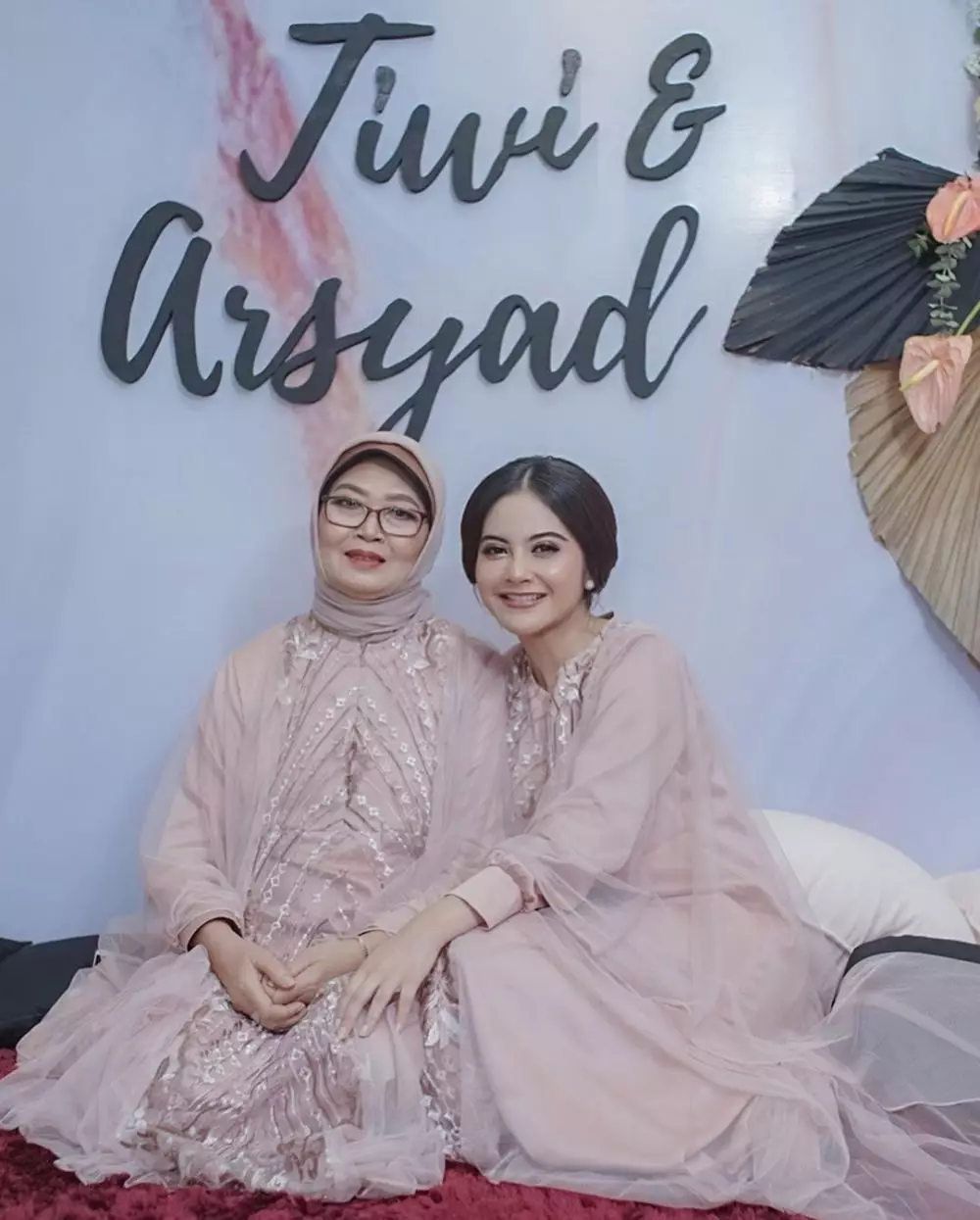 pengajian Tiwi T2 instagram  pengajian Tiwi T2 instagram