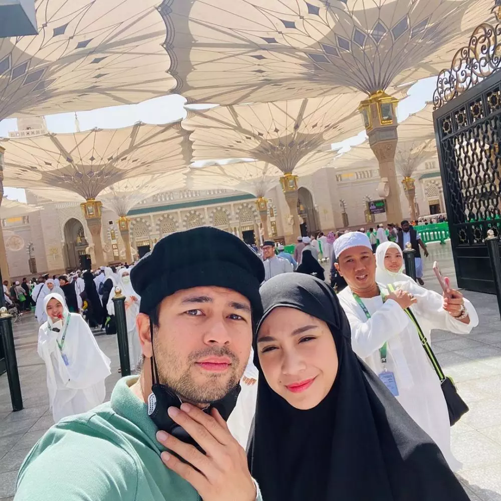 potret nagita raffi umrah Instagram