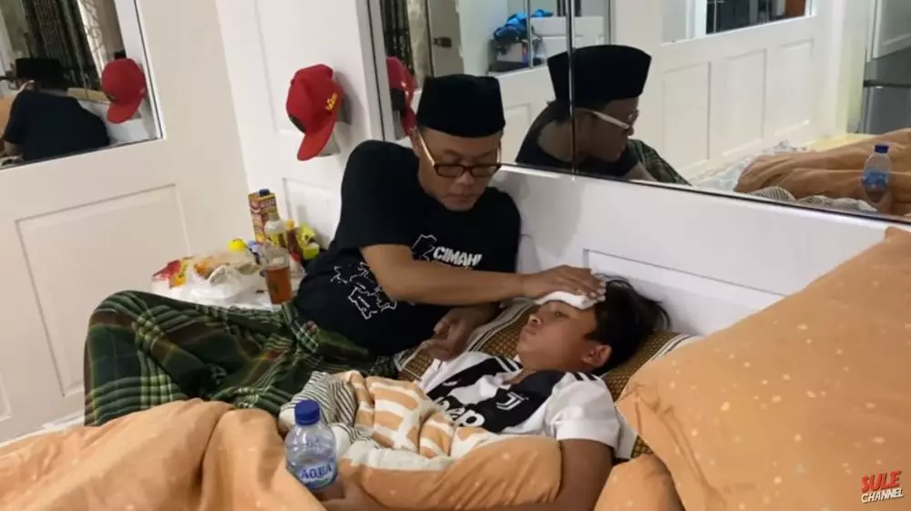 sule rawat anak sakit © 2020 brilio.net sule rawat anak sakit © 2020 brilio.net