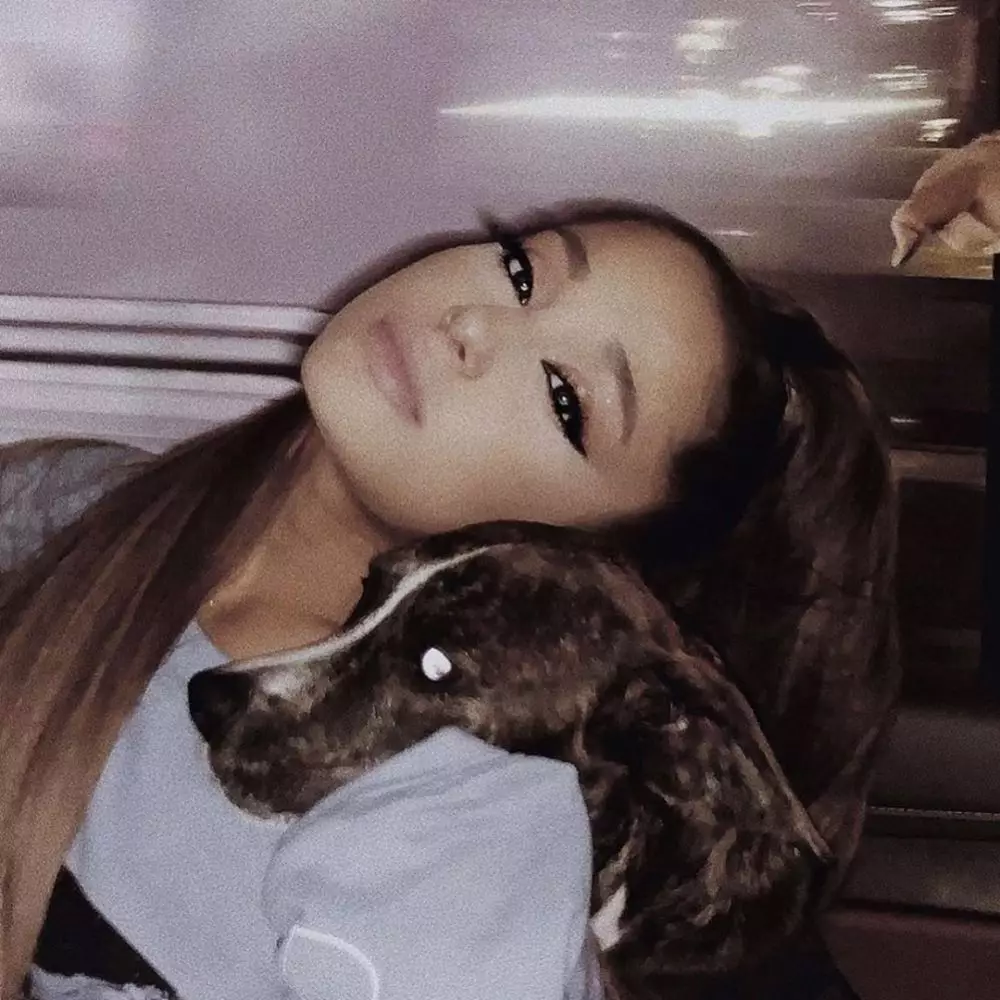 potret Nabila hijabers viral mirip Ariana berbagai sumber potret Nabila hijabers viral mirip Ariana berbagai sumber