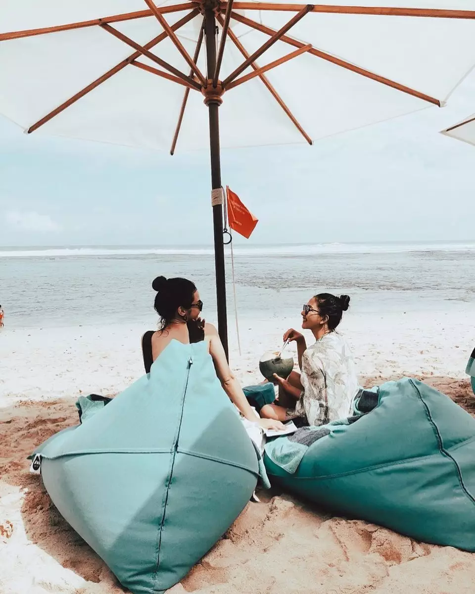 Persahabatan Jessica Mila dan Enzy Storia © 2020 brilio.net Persahabatan Jessica Mila dan Enzy Storia © 2020 brilio.net