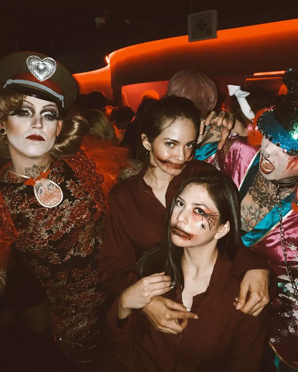 Persahabatan Jessica Mila dan Enzy Storia © 2020 brilio.net Persahabatan Jessica Mila dan Enzy Storia © 2020 brilio.net