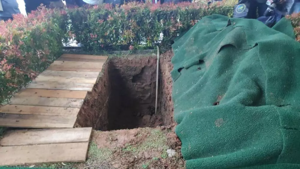 begini penampakan nisan Ashraf Sinclair Instagram begini penampakan nisan Ashraf Sinclair Instagram