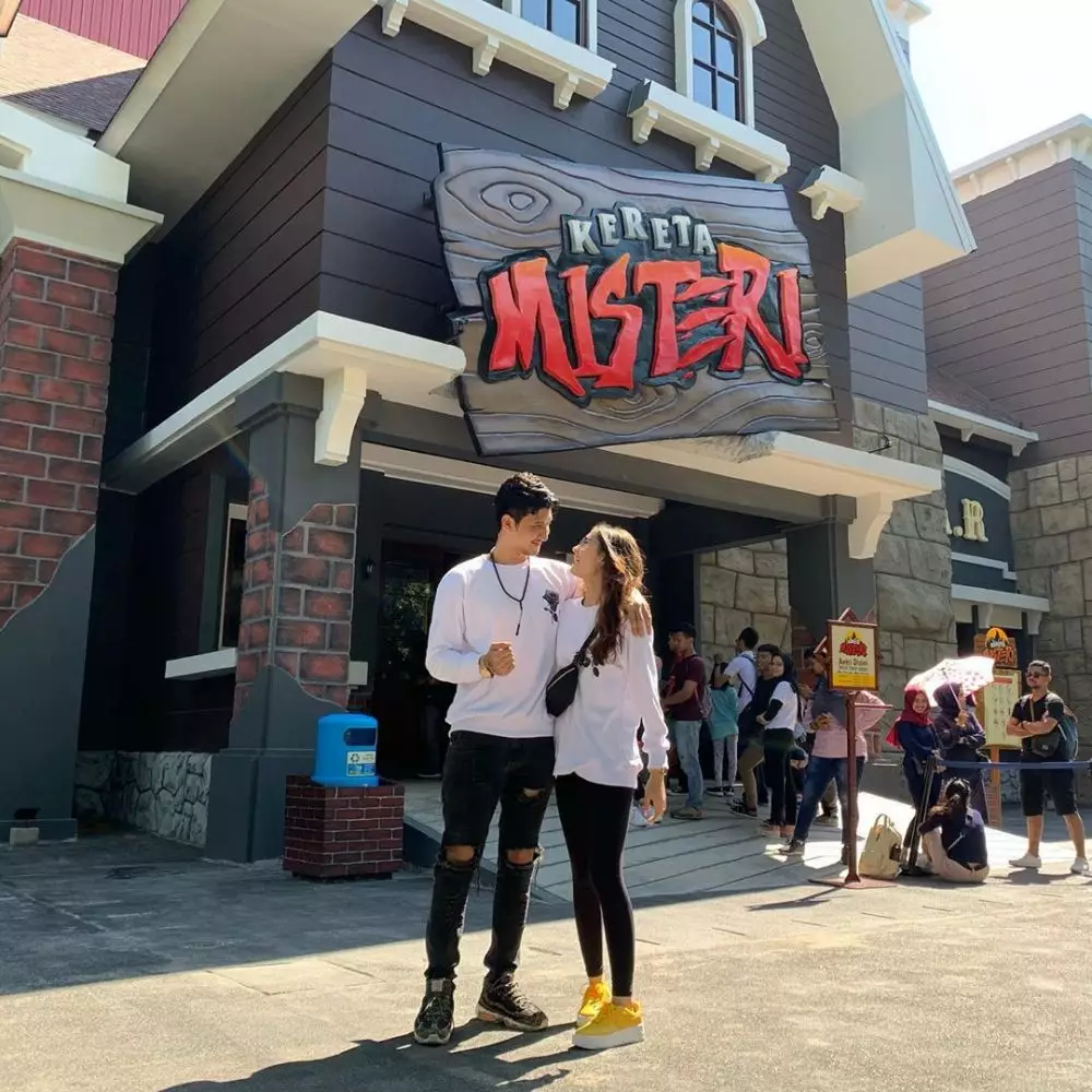 Zoe Abbas dan Aditya Zoni © 2020 brilio.net Zoe Abbas dan Aditya Zoni © 2020 brilio.net