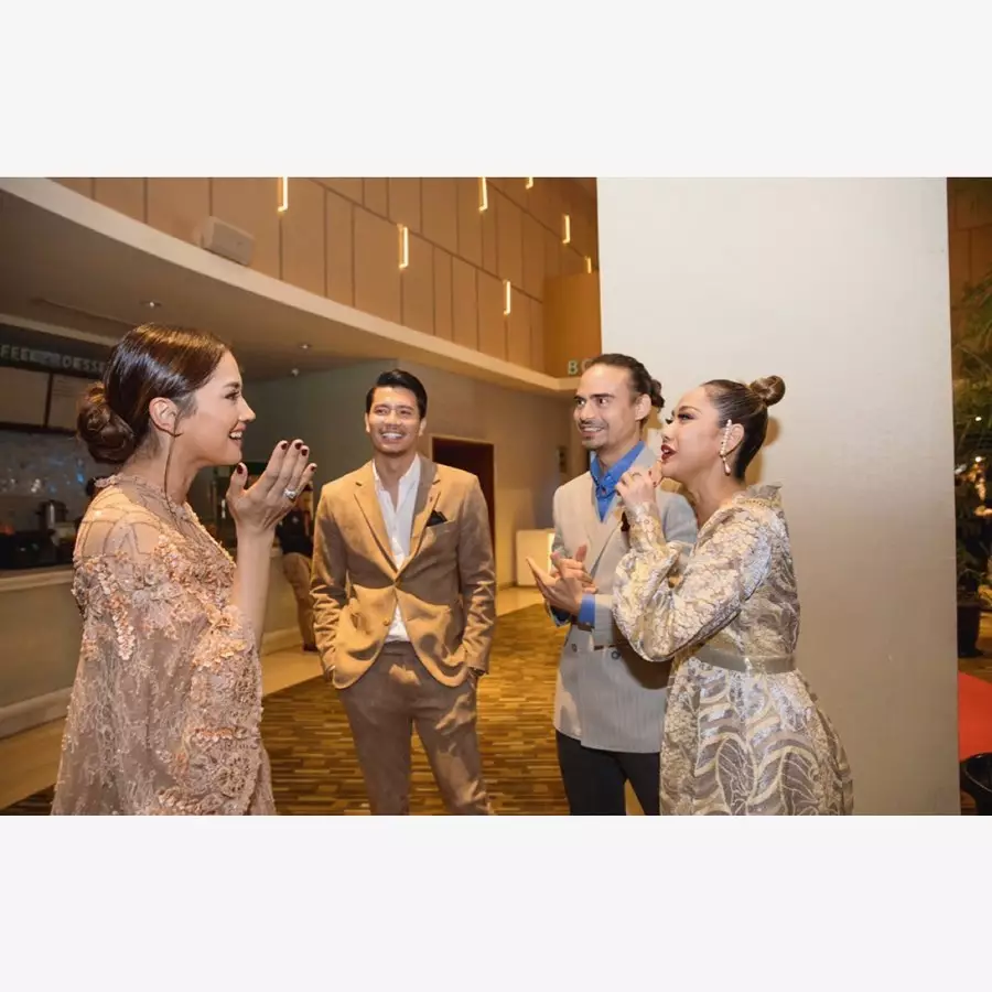 Nur Fazura dan Ashraf Sinclair © 2020 brilio.net