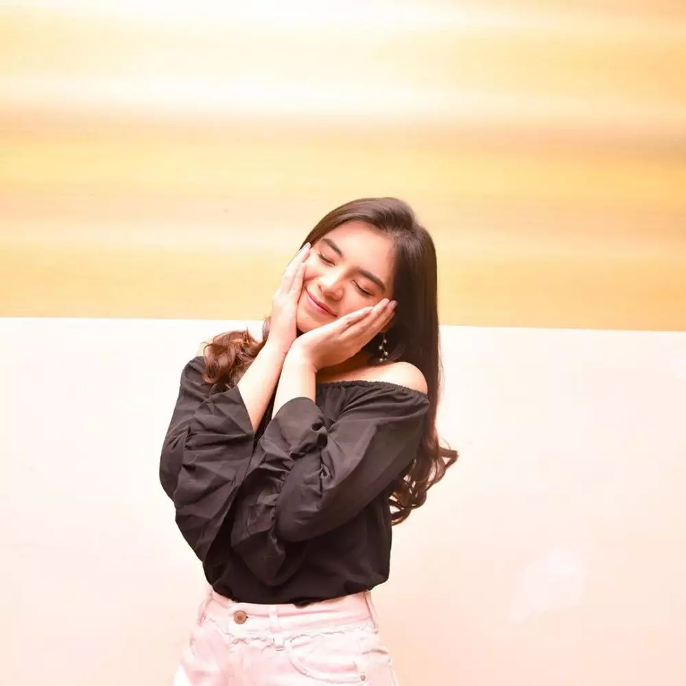 mantan personel JKT 48 main film Instagram