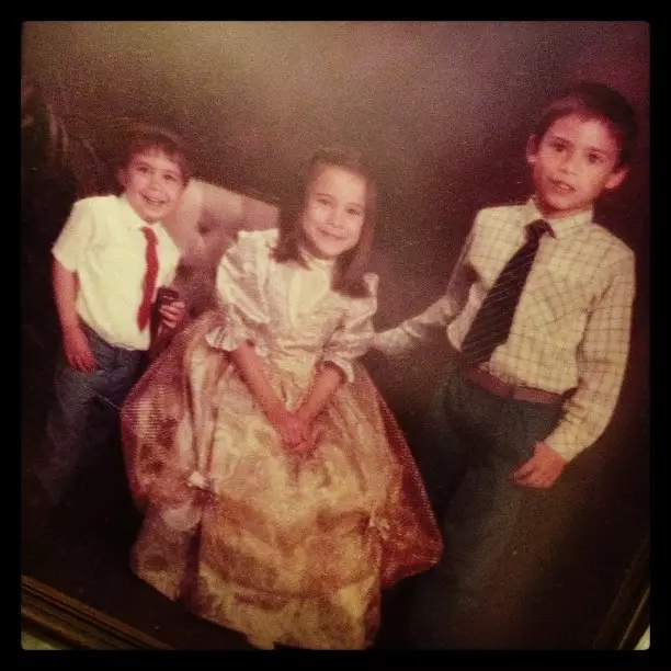 9 Potret Ashraf Sinclair dan kedua adiknya instagram  9 Potret Ashraf Sinclair dan kedua adiknya instagram