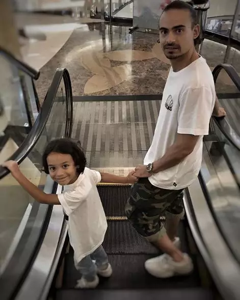 Potret kenangan Ashraf Sinclair & Noah Instagram 