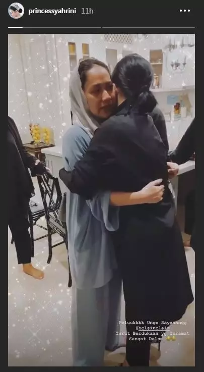 Pelukan hangat Syahrini untuk BCL Instagram