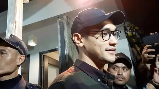 Tahlilan Ashraf Sinclair berbagai sumber  Tahlilan Ashraf Sinclair berbagai sumber