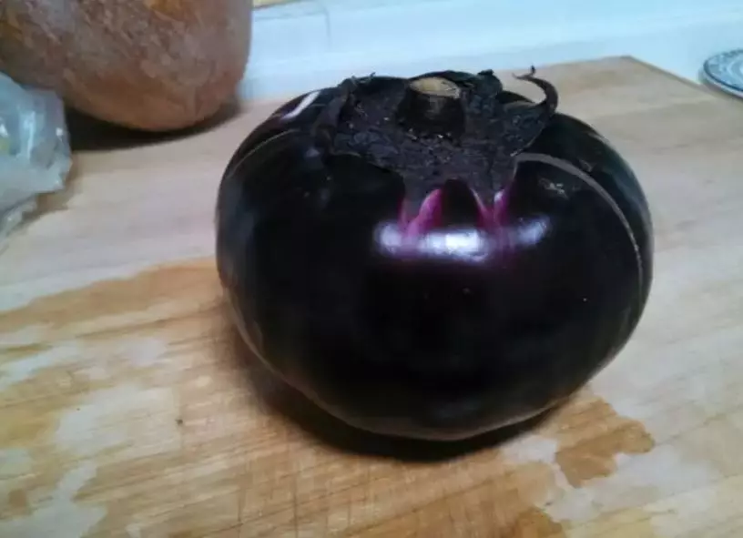 9 Potret buah dengan bentuk tak lazim Berbagai sumber