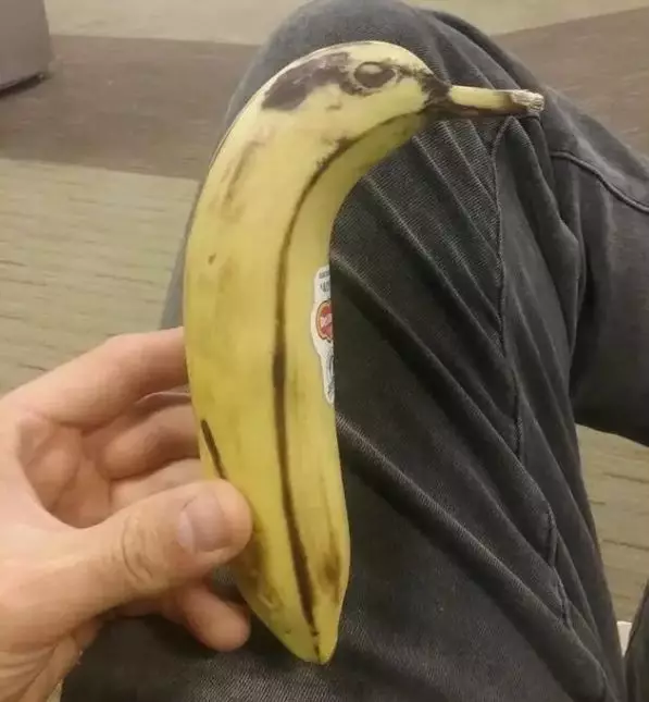 9 Potret buah dengan bentuk tak lazim Berbagai sumber