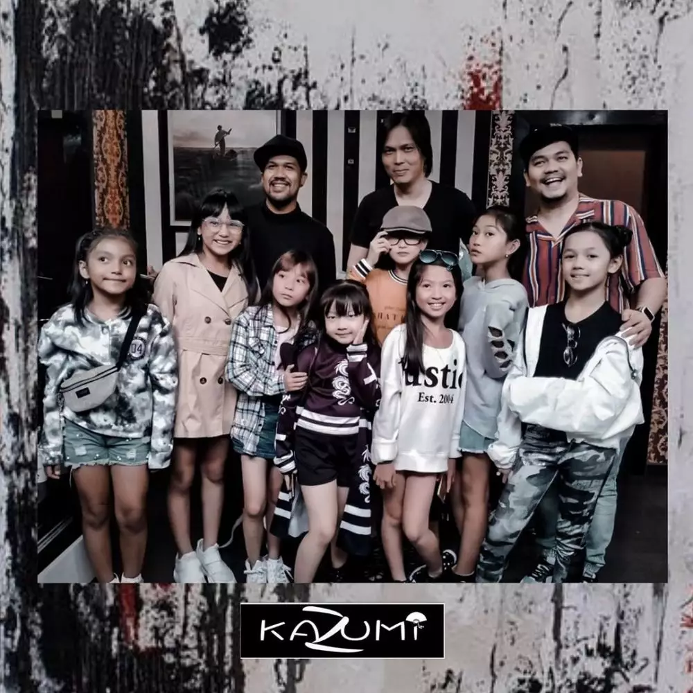 girlband cilik bentukan Indra Bekti Instagram/@gisel_la @indrabekti girlband cilik bentukan Indra Bekti Instagram/@gisel_la @indrabekti