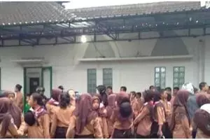 Tragis, ratusan siswa SMPN 1 Turi Sleman terseret arus sungai