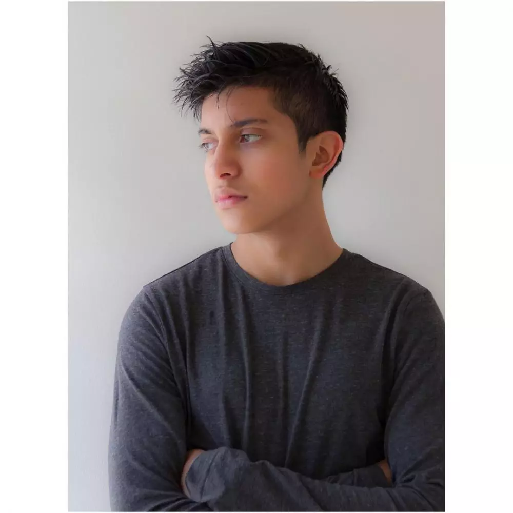 Potret transformasi putra Sarah Azhari Instagram