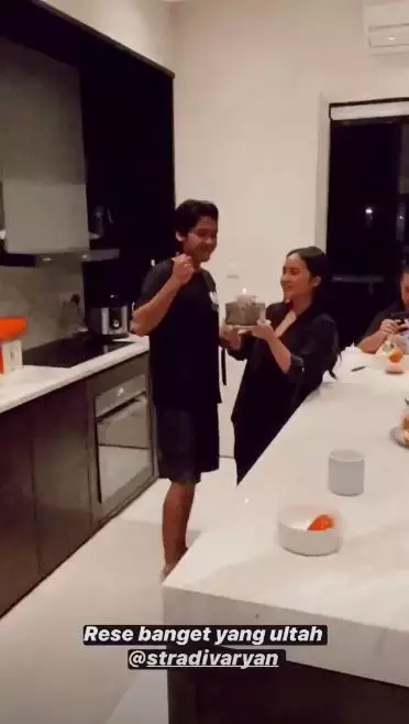 5 Potret kedekatan Gita Gutawa & adik Vidi Aldiano Instagram