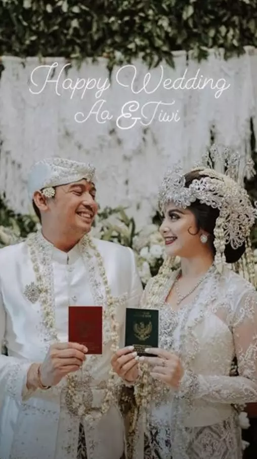 potret pernikahan Tiwi eks T2 © 2020 instagram.com