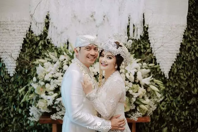 pernikahan Tiwi eks T2 dan Arsyad © 2020 instagram.com