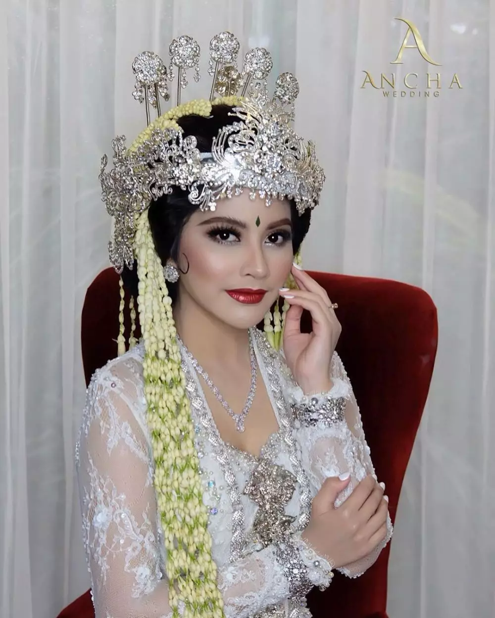 pernikahan Tiwi eks T2 dan Arsyad © 2020 instagram.com