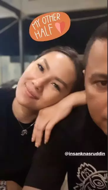 Kalina Ocktaranny dan pacar barunya © 2020 brilio.net Kalina Ocktaranny dan pacar barunya © 2020 brilio.net