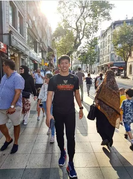 10 Gaya Abraham Damar Grahita di luar lapangan, simple tapi cool Instagram/@abrahamdg_