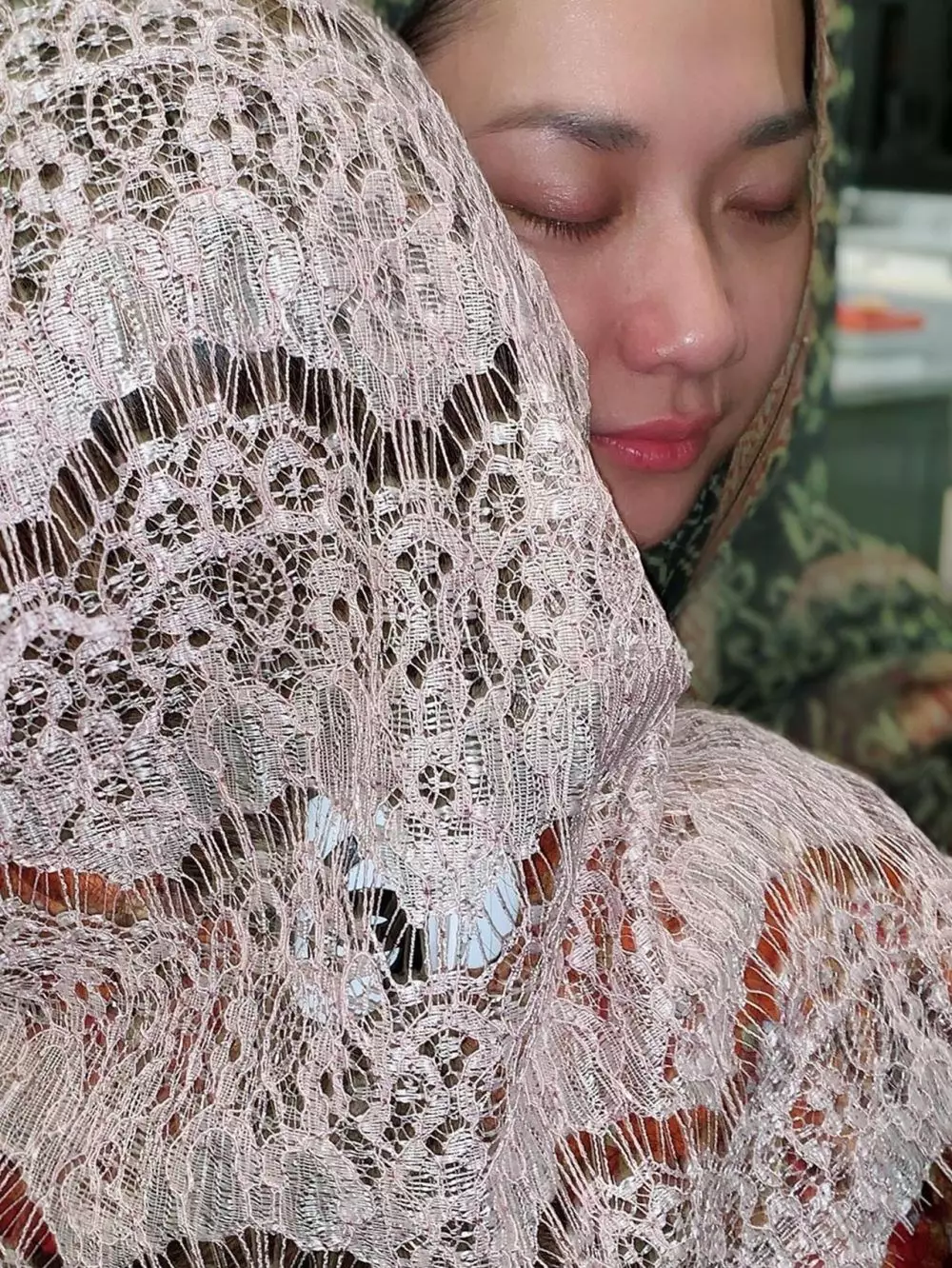 ketegaran BCL di tujuh hari meninggalnya Ashraf © 2020 instagram.com