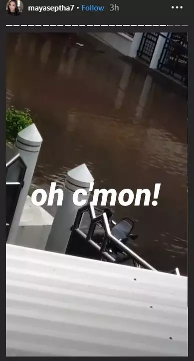 hujan deras jakarta seleb banjir © 2020 brilio.net hujan deras jakarta seleb banjir © 2020 brilio.net