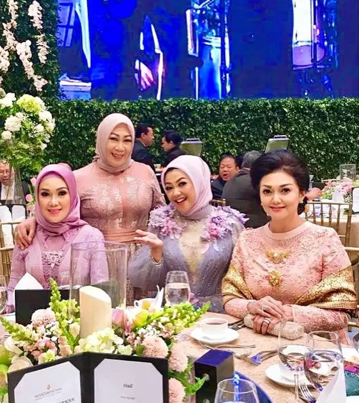 Gaya sanggul Bella Saphira  Instagram 