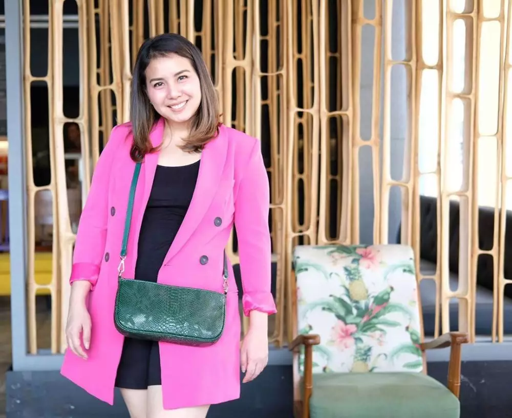 Gaya santai seleb di tengah banjir Instagram Gaya santai seleb di tengah banjir Instagram