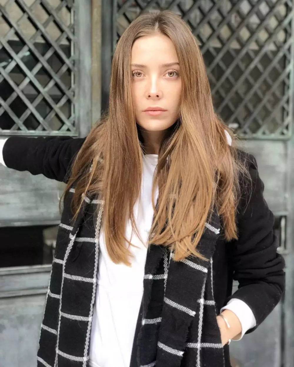 Melek di Drama Turki Elif instagram 