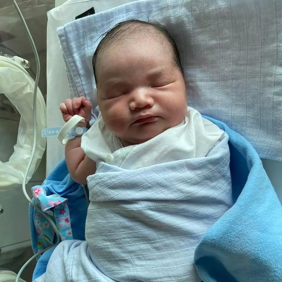 Vicky Shu melahirkan putra keduanya © 2020 instagram.com