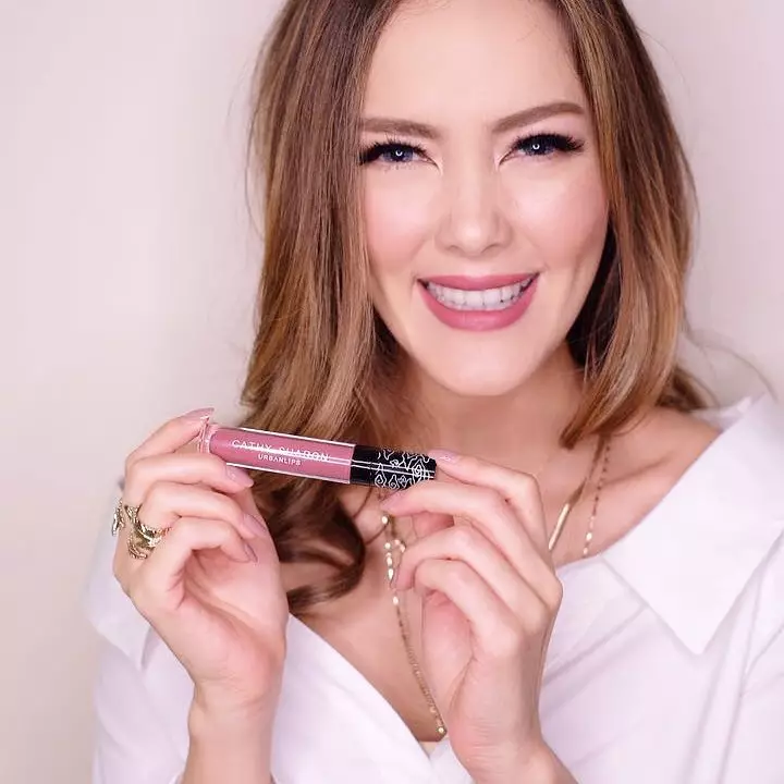  Bisnis Cathy Sharon  © 2019 brilio.net