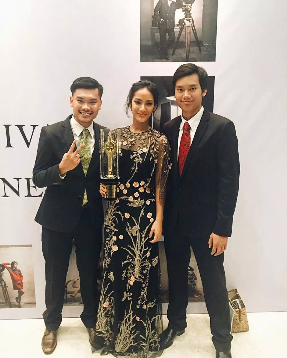 Tara Basro dan kakaknya © 2020 brilio.net