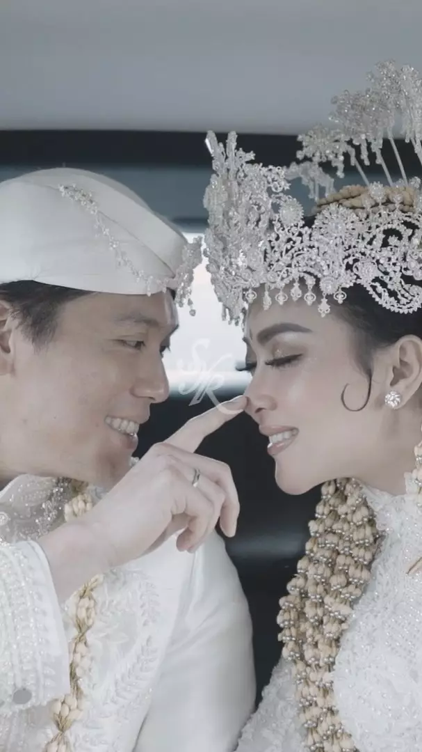 syahrini pernikahan 1 tahun © 2020 brilio.net