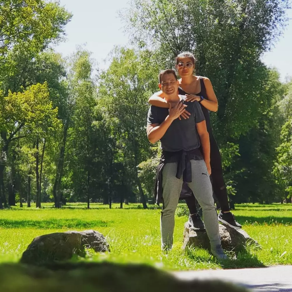 potret harmonis Ari Wibowo dan istri Instagram/@ariwibowo_official potret harmonis Ari Wibowo dan istri Instagram/@ariwibowo_official