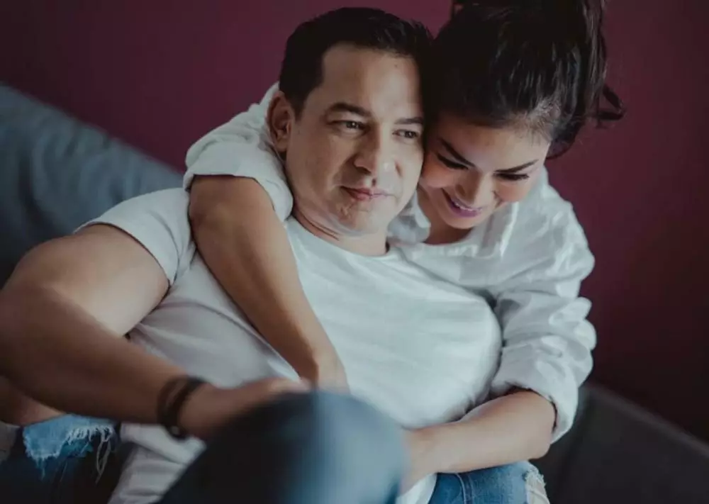 potret harmonis Ari Wibowo dan istri Instagram/@ariwibowo_official potret harmonis Ari Wibowo dan istri Instagram/@ariwibowo_official