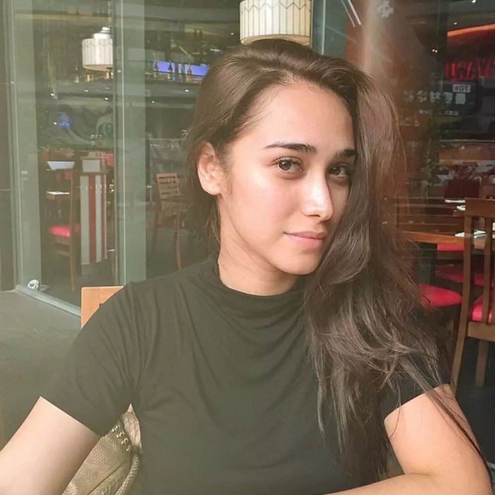 Penampilan natural Alexandra Gottardo  Instagram