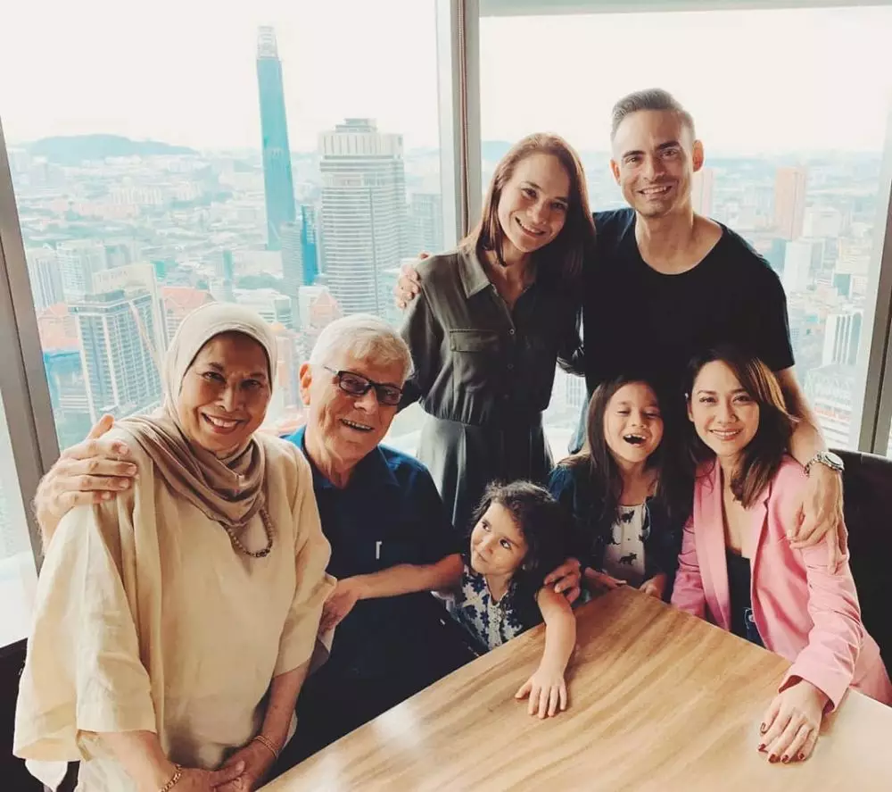 Pesan haru adik Ashraf untuk BCL © 2020 instagram.com