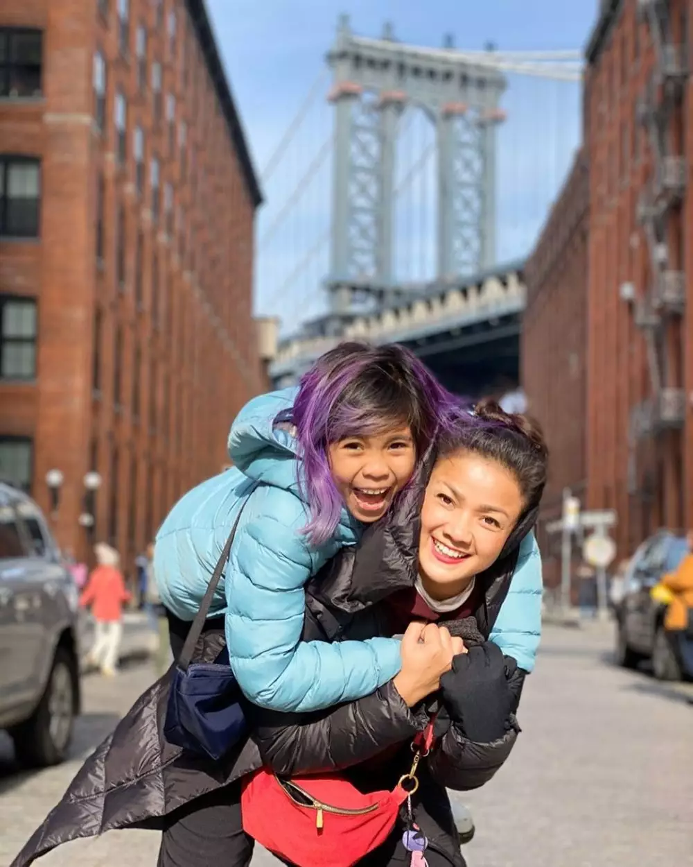 potret Zivara dengan rambut warna-warni Instagram potret Zivara dengan rambut warna-warni Instagram