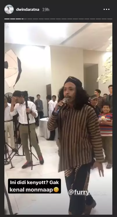 Aksi ambyar Mas Pur di pernikahan Rinjani  TOP Instagram Aksi ambyar Mas Pur di pernikahan Rinjani  TOP Instagram