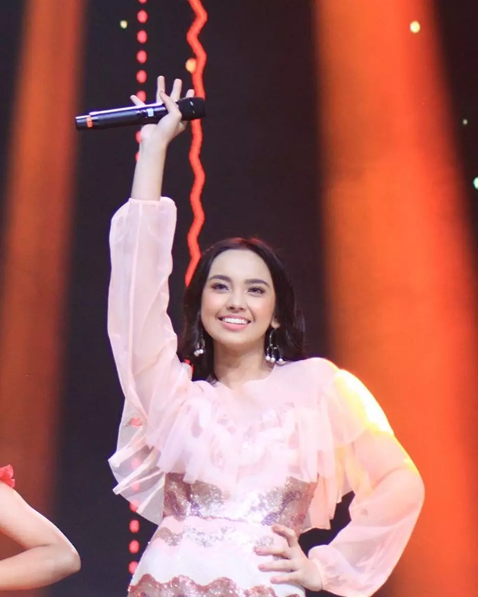 5 Fakta Lyodra Ginting, usia 16 tahun jadi juara Indonesian Idol 2020 © 2020 brilio.net 5 Fakta Lyodra Ginting, usia 16 tahun jadi juara Indonesian Idol 2020 © 2020 brilio.net