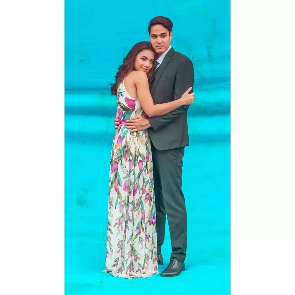 mesra Angela Mischa instagram  mesra Angela Mischa instagram