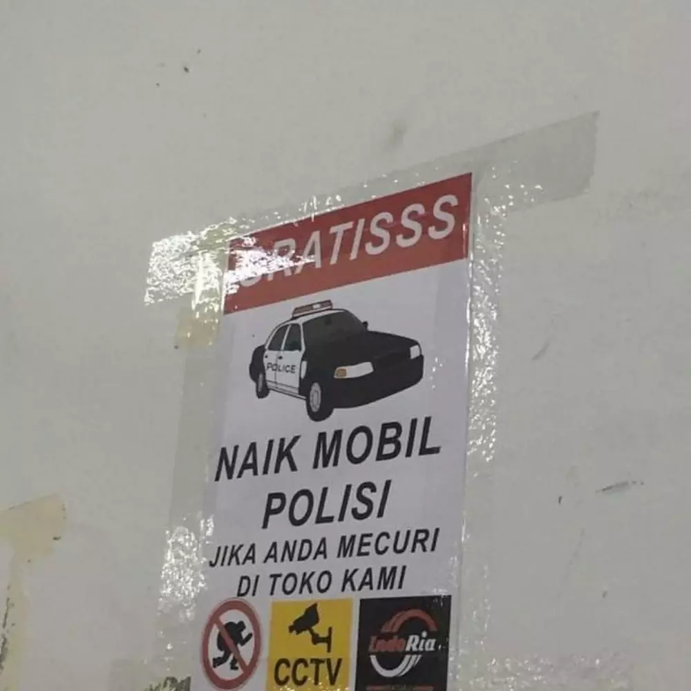 potret lucu jenis peringatan di Indonesia © 2020 instagram.com