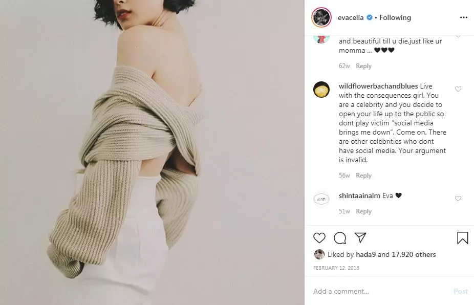 Cara unik 5 seleb tunjukkan percaya diri Instagram