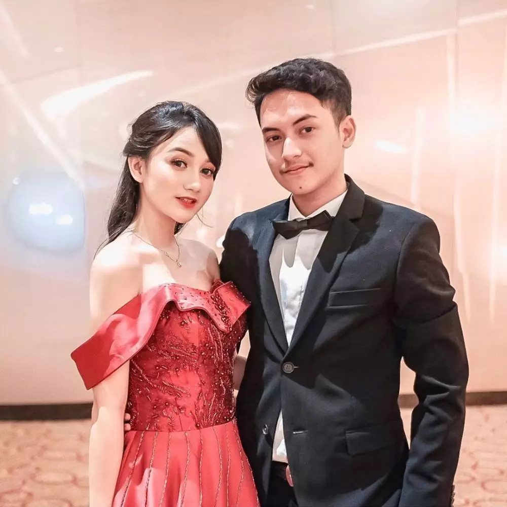 Nanda Arsyinta dan pacar barunya © 2020 brilio.net