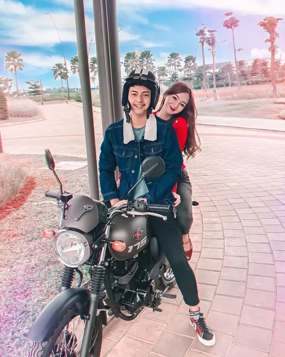 Nanda Arsyinta dan pacar barunya © 2020 brilio.net