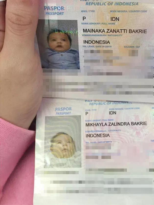 penamapakan paspor seleb  © 2020 brilio.net