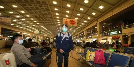 dibasmi dengan disinfektan © 2020  merdeka.com ; liputan6.com